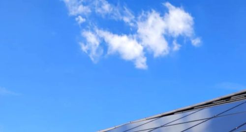 Čiščenje sončnih elektrarn in fotovoltaičnih panelov